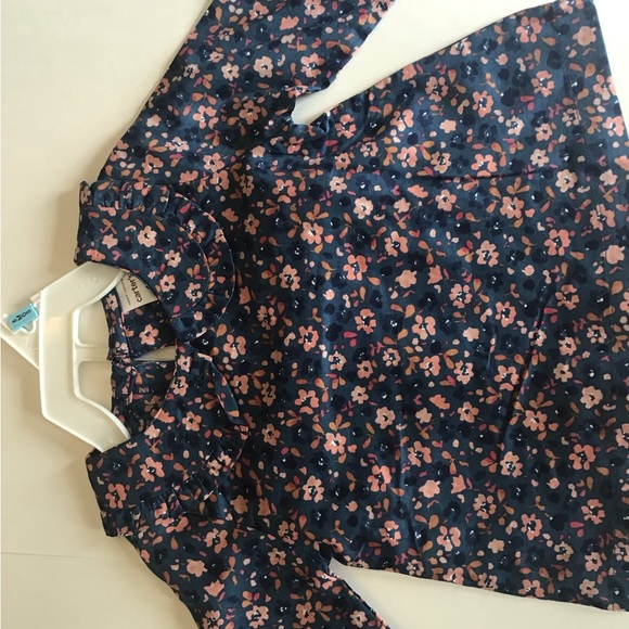 Carter’s baby girl 2 piece set! - Picture 3 of 5